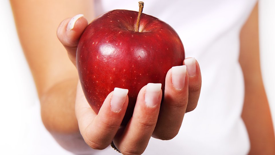 apple diet female food 42068